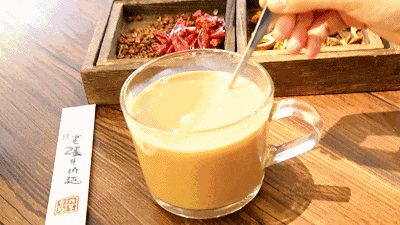 1701230344389076.gif 640.gif